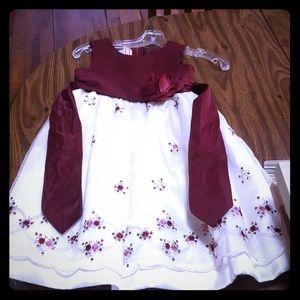 Gorgeous maroon and cream colored dress